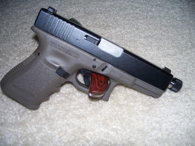 Glock19ThreadedBarrel8-094.jpg