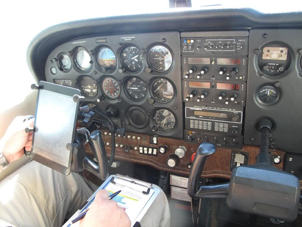Yoke / Dash / iPad Mini Mount for C172 Pilots of America