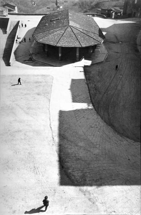 Henri Cartier-Bresson - Siena, Italy Henri Cartier-Bresson - Siena, Italy
