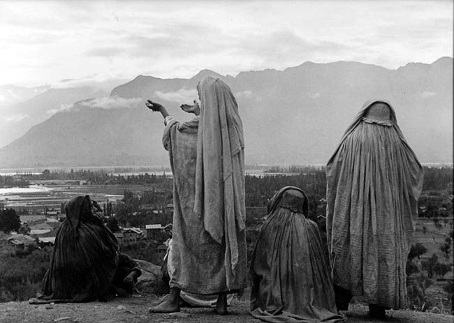 Henri Cartier-Bresson - Srinagar, Kashmir, 1948 Henri Cartier-Bresson - Srinagar, Kashmir, 1948