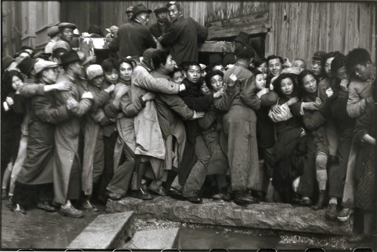Henri Cartier-Bresson - Shanghai, China, 1947 Henri Cartier-Bresson - Shanghai, China, 1947