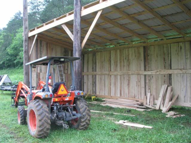 Polebarnzilla011.jpg