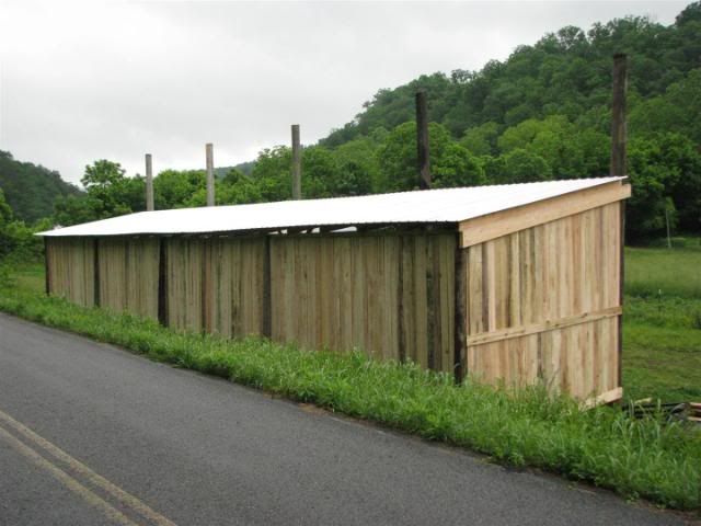 Polebarnzilla013.jpg
