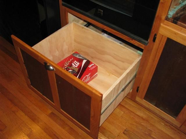 Kitchenshelves007.jpg