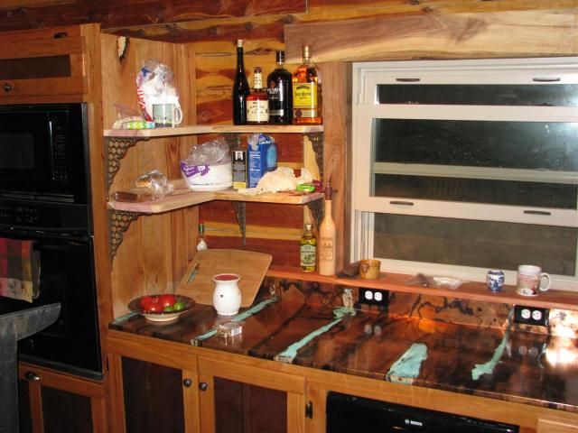 Kitchenshelves011.jpg