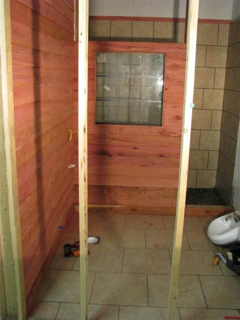 ManBathroom004.jpg