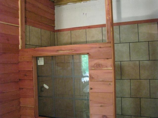 ManBathroom006.jpg