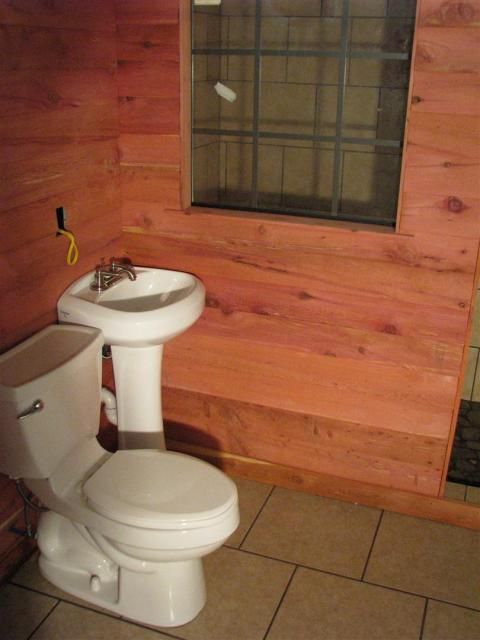 ManBathroom008.jpg