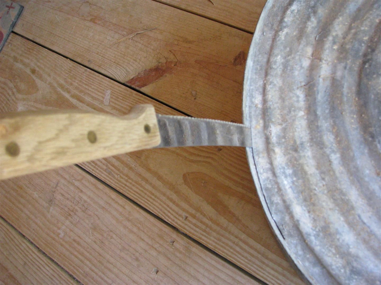 MoreBarnTin002.jpg