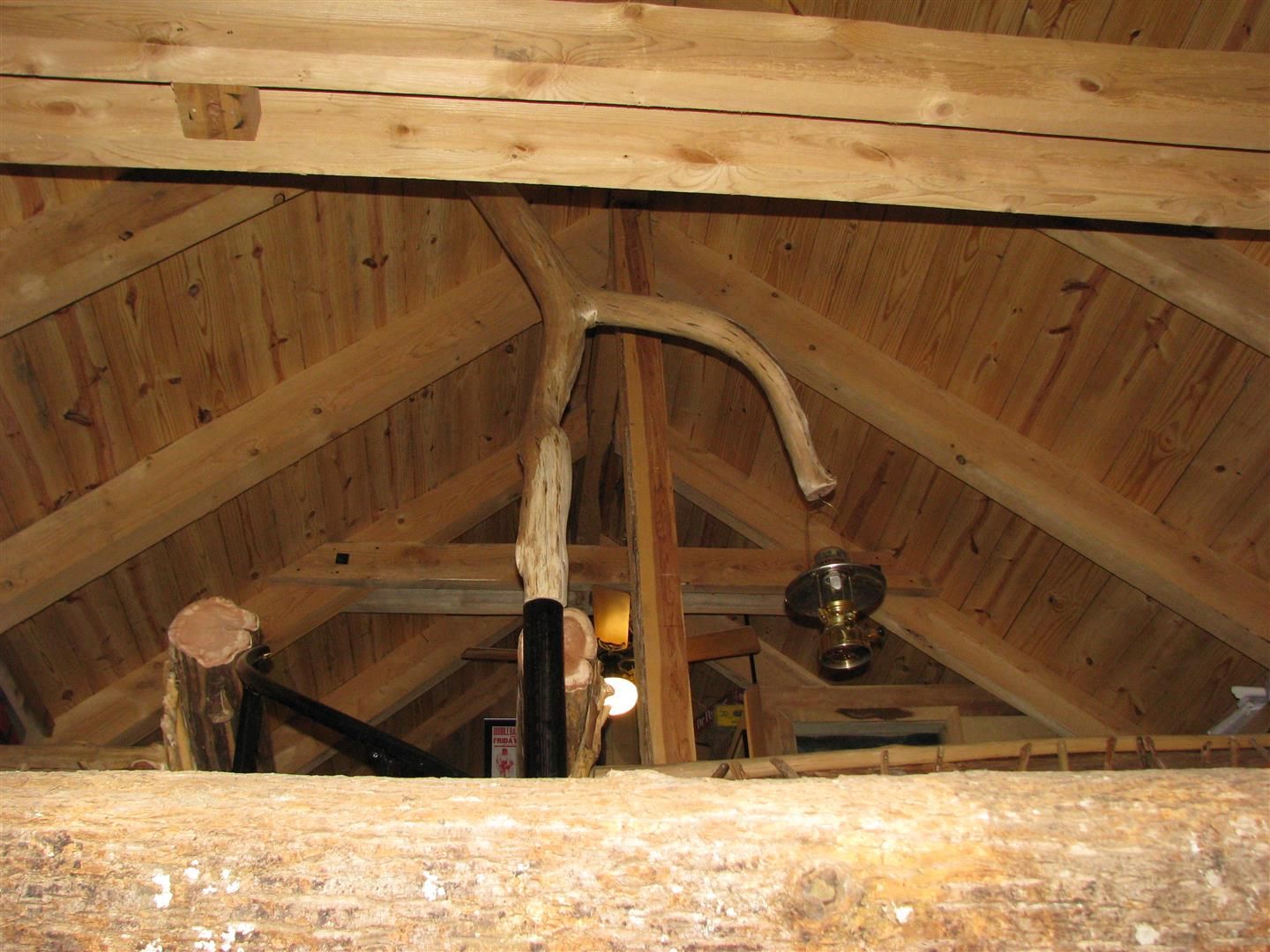 MoreBarnTin020.jpg