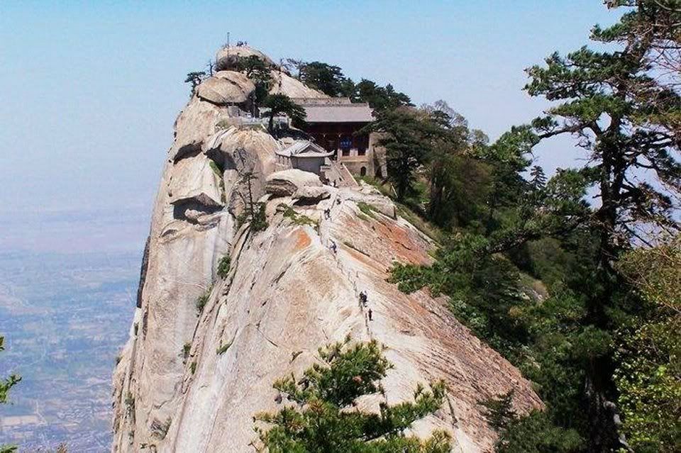  Huashan peak 