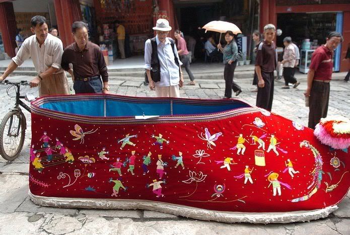 Giant chinese slippers