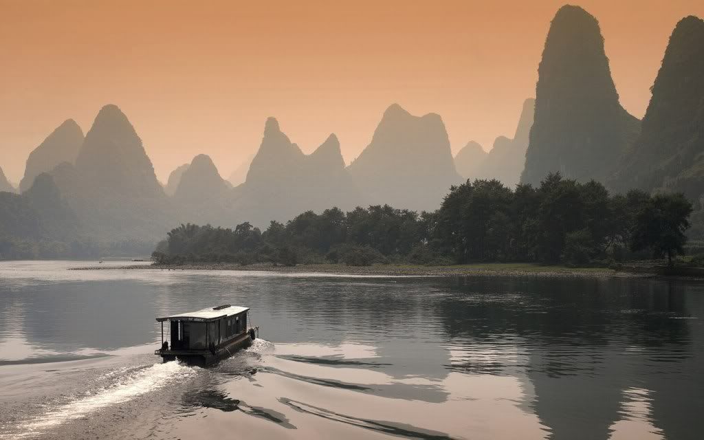Bateau en bois la rivière Li à Xingping entre Guilin et Yangshuo en Chine