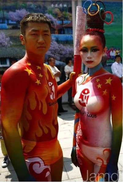 peinture sur corps olympique en Chine