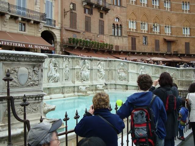 Venecia-Florencia-Siena-Roma, del 15 al 22 de abril de 2009 - Blogs de Italia - Quinto día, 19 de abril - Siena (3)