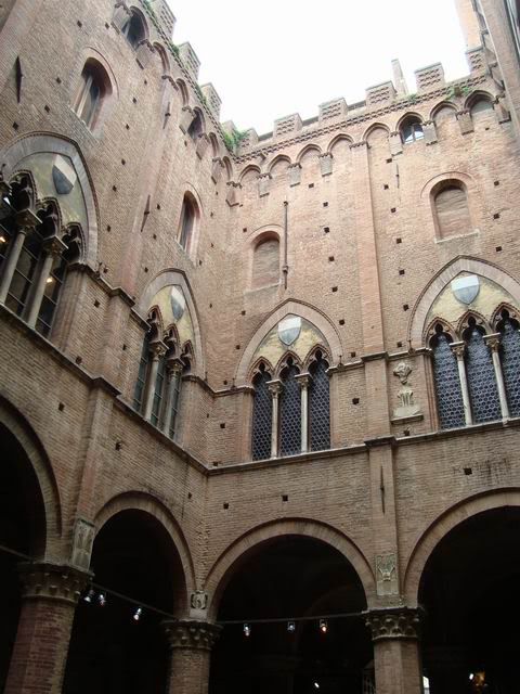 Venecia-Florencia-Siena-Roma, del 15 al 22 de abril de 2009 - Blogs de Italia - Quinto día, 19 de abril - Siena (6)