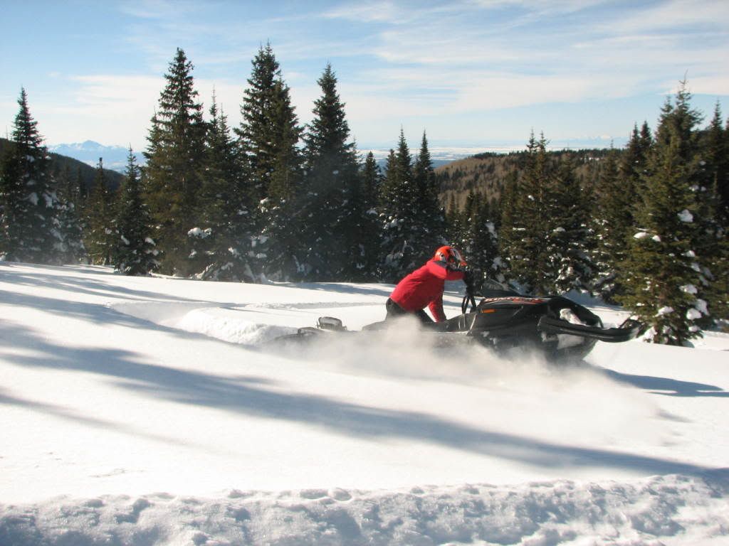 Snowmobilin2008044.jpg