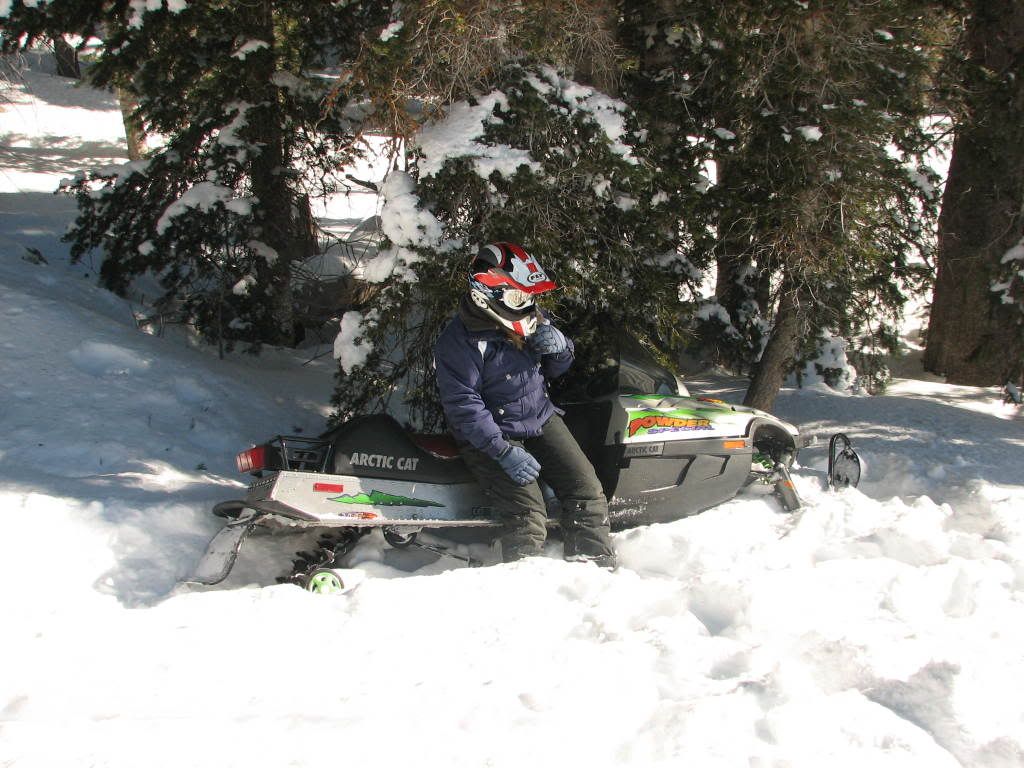 Snowmobilin2008045.jpg