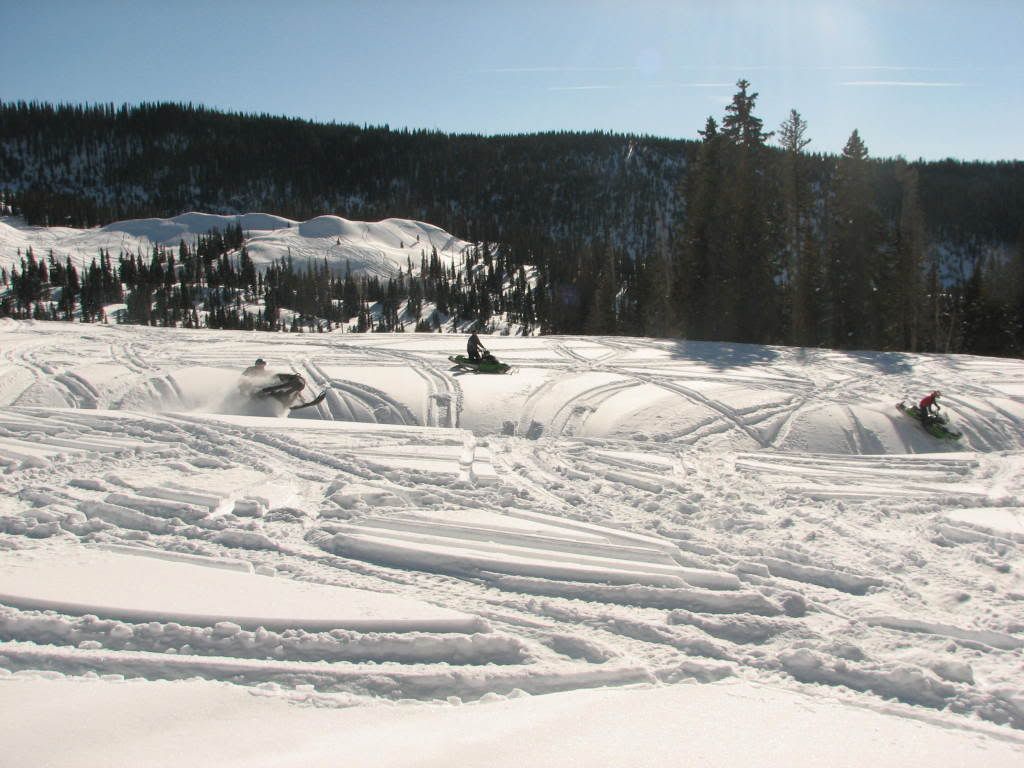 Snowmobilin2008068.jpg