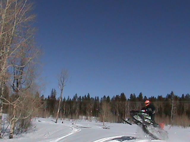 Snowmobilin2008200.jpg