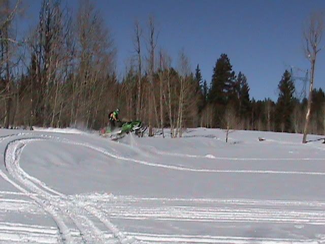 Snowmobilin2008202.jpg