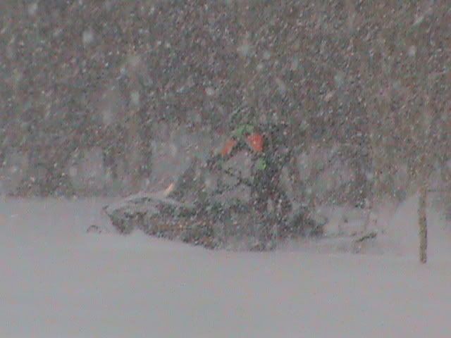 Snowmobiling035.jpg